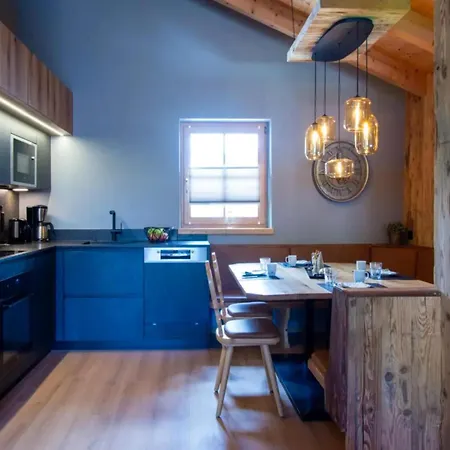 Elegant Alpine Chalet For 10 Guests Holiday home *