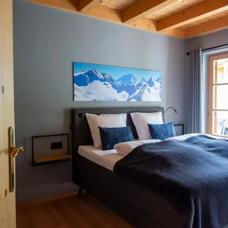 Elegant Alpine Chalet For 10 Guests