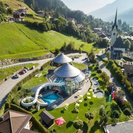 Elegant Alpine Chalet For 10 Guests Holiday home